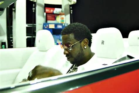 gucci drop top rari scratch that off my bucket list|Gucci Mane .